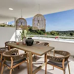Vivi Homes - Casa Carroza *